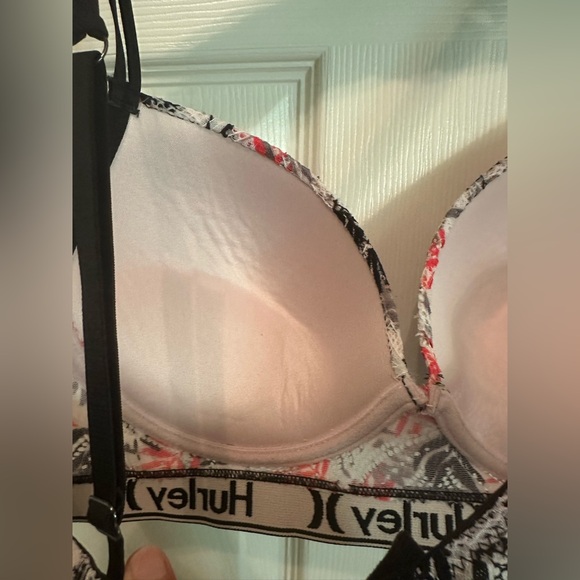 Hurley Bra - Picture 7 of 7